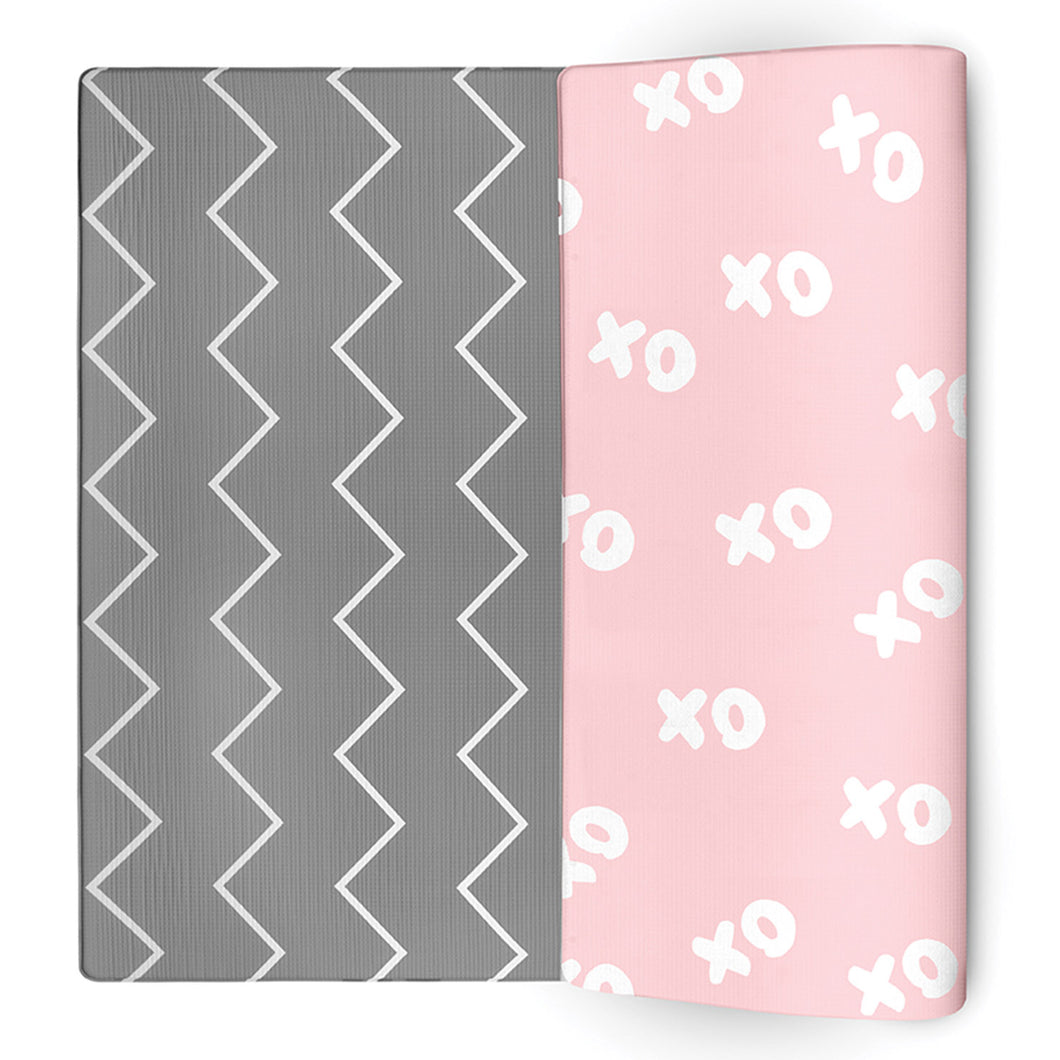 XoXo Zig Zag Luxe Foam Kids Play Mat | Cream & Black | MEDIUM