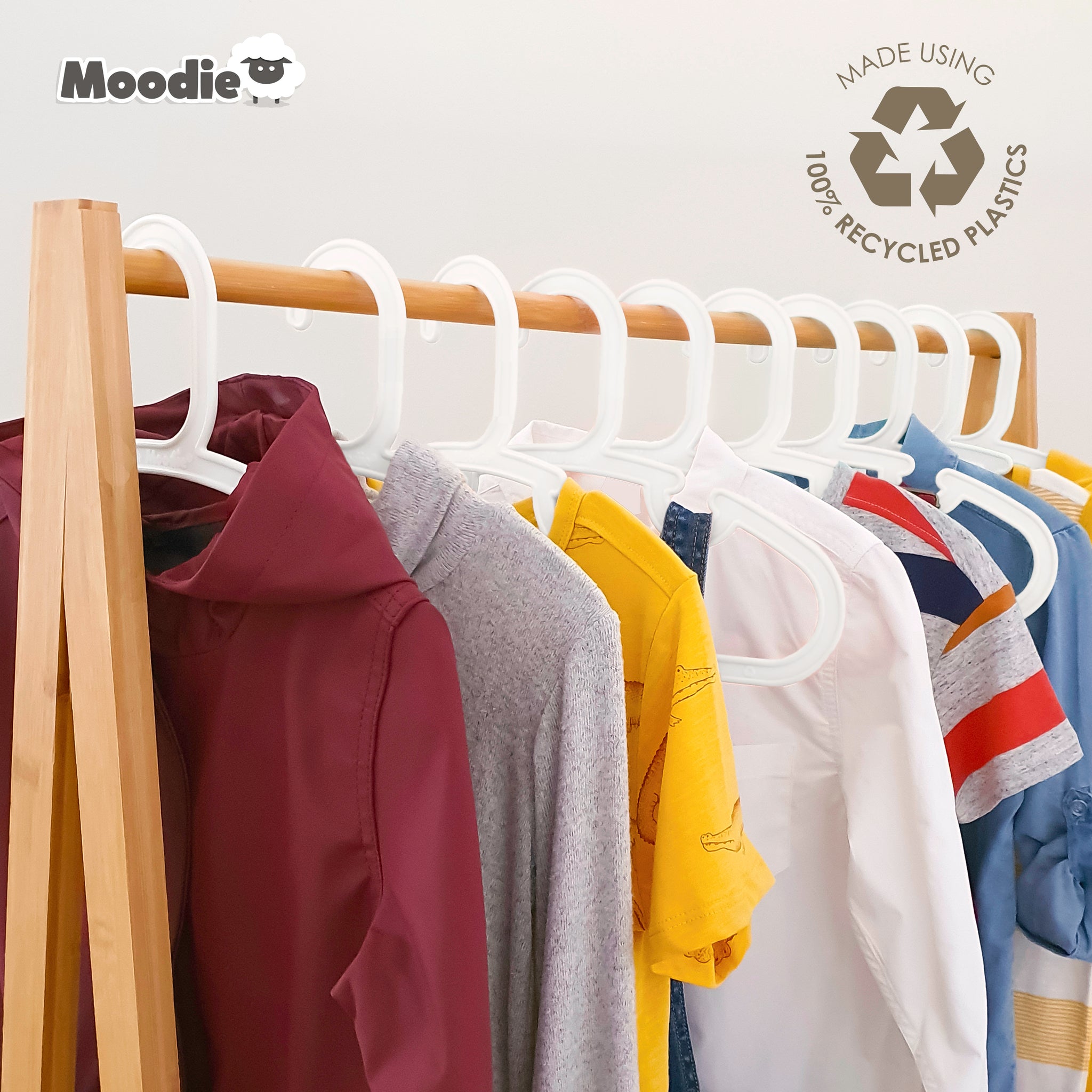 Recycled Plastic Hangers for Kids - Bright Whites – Moodie USA